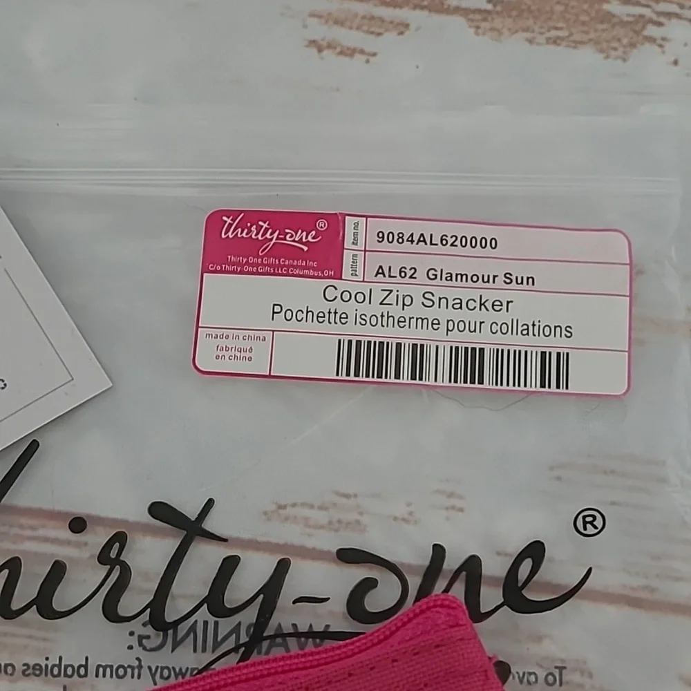 thirty-one .. Cool Zip Snacker‎ .. Glamour Sun